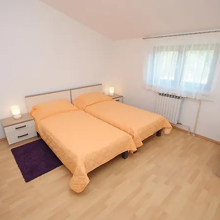 Apartman Vv *