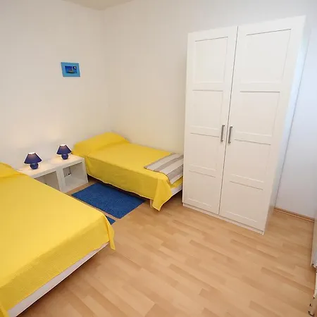 Apartman Vv *
