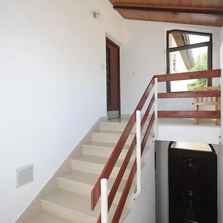 Apartman Vv Pula